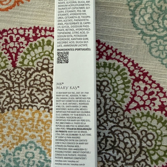 Mary Kay Clinical Solutions Retinol 0.3 NIB - Picture 2 of 5